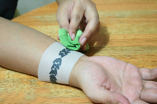 How to Use Tattoo Transfer Paper (with Pictures) - wikiHow