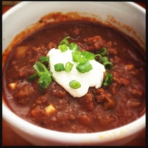 Image from robbwolf.com (I'm pretty sure this is not the actual chili described, though, since sour cream is not paleo...)